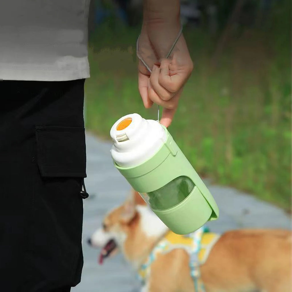 Garrafa Portátil para Cachorros e Gatos com Compartimento para Água e Ração – Ideal para Passeios e Viagens