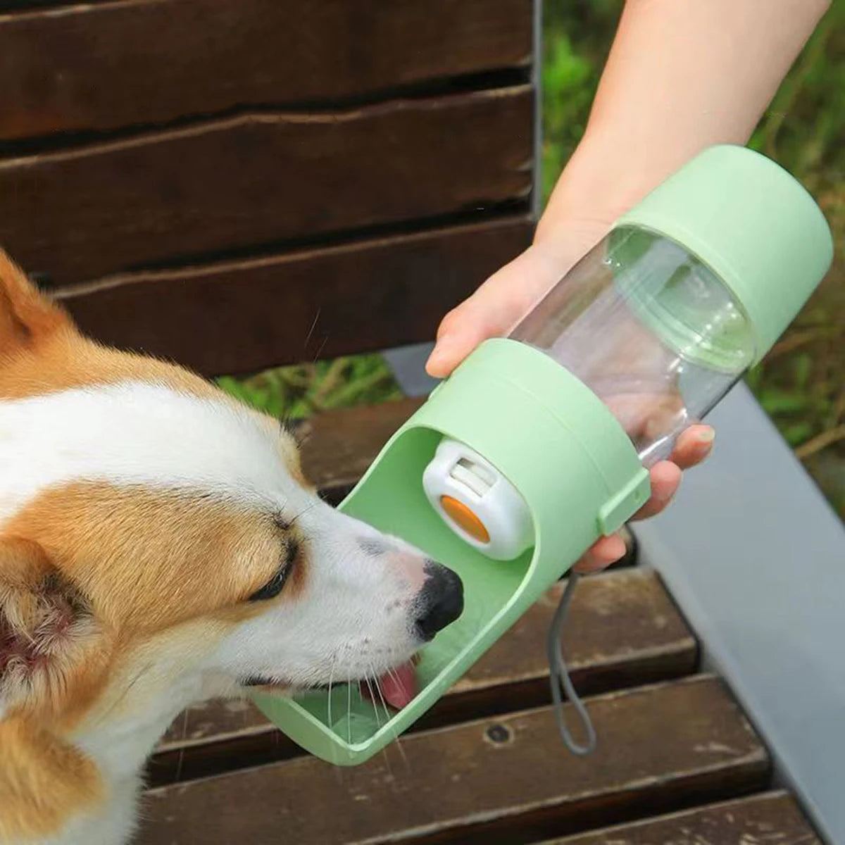 Garrafa Portátil para Cachorros e Gatos com Compartimento para Água e Ração – Ideal para Passeios e Viagens